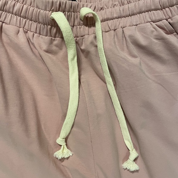 By Egreis Joggers - Picture 5 of 6